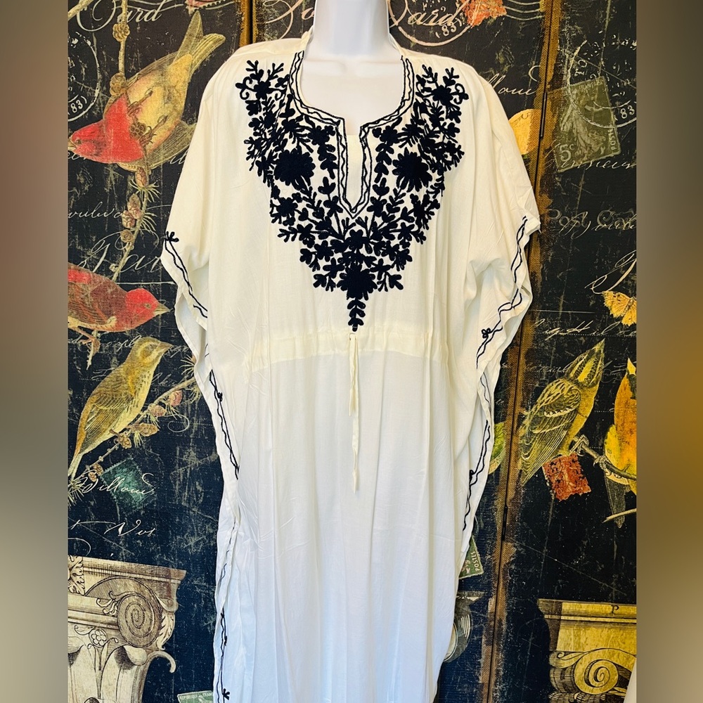 Kaftan Tunic Blue White embroidered draw string waist Flowy Dress vacation roomy